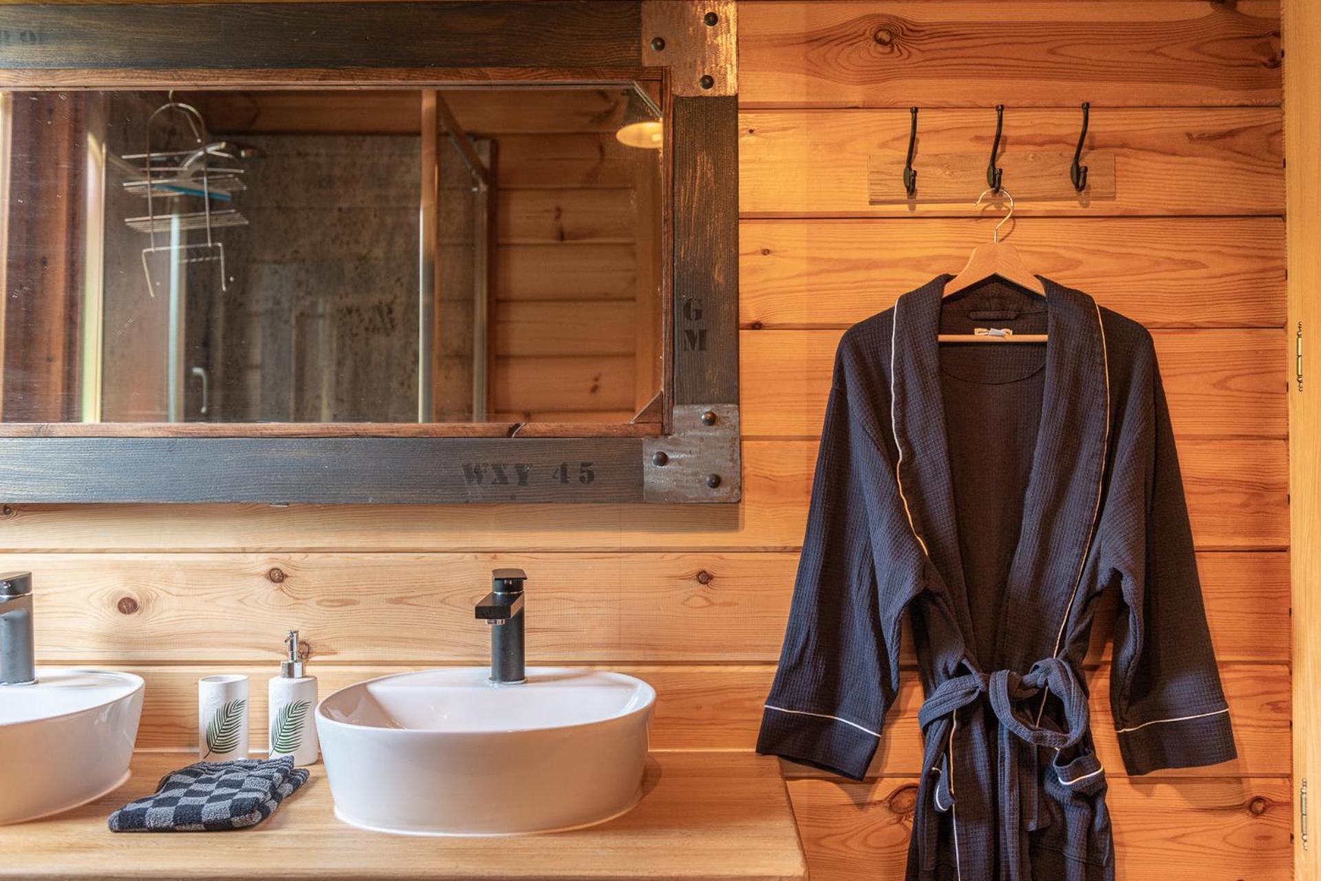 Chalet La Calougeotte, Jardin, Spa Et Sauna Prives Le Ménil Екстериор снимка
