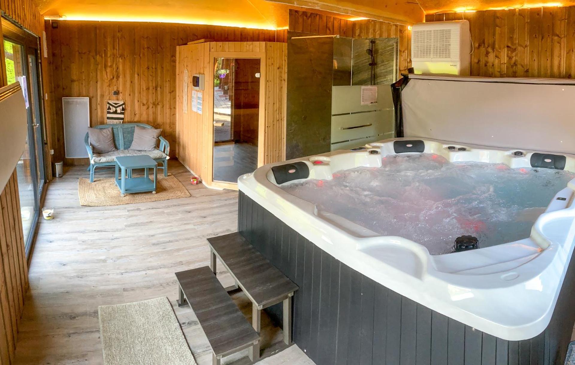 Chalet La Calougeotte, Jardin, Spa Et Sauna Prives Le Ménil Екстериор снимка
